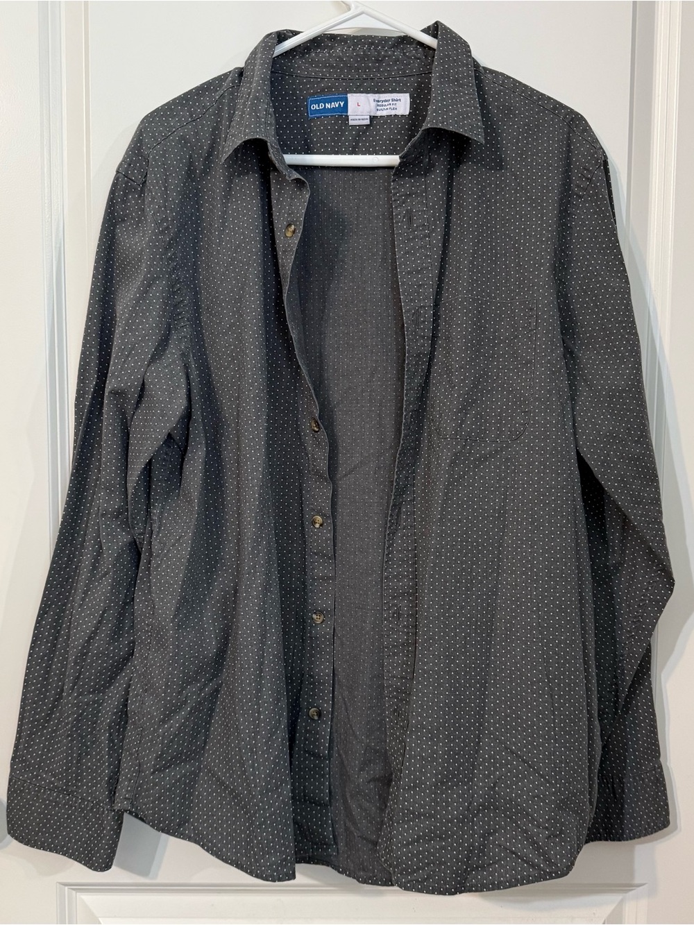 Old Navy Everyday Shirt Polka Dot Button Down – Large